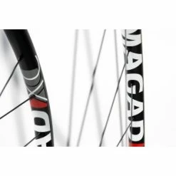 Paire De Roues ROADBORN MAGAD XC Carbone Disque 29p Boost 15/110 & 12/148 -PERIPHERIQUES Soldes Magasin paire de roues roadborn magad xc carbone disque 29p boost 15110 12148 2