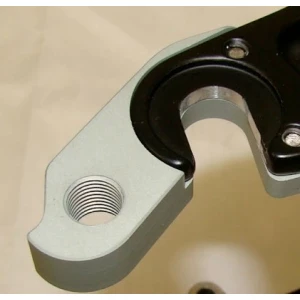 WOODBIKE Patte De Dérailleur CNC W700 / MBK FR1000 AMX 700 / Hanger / Schaltauge 3 WOODBIKE Patte De Dérailleur CNC W700 / MBK FR1000 AMX 700 / Hanger / Schaltauge – Image 3