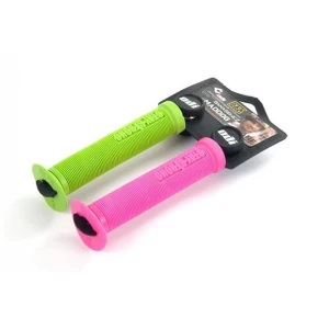 STAYSTRONG Poignées/Grips Bmx STAY STRONG Single Ply Odi Vert Et Rose 1 STAYSTRONG Poignées/Grips Bmx STAY STRONG Single Ply Odi Vert Et Rose