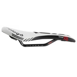 Selle PROLOGO NAGO EVO X8 CPC Nack Carbon 135mm Blanc & Noir -PERIPHERIQUES Soldes Magasin selle prologo nago evo x8 cpc nack carbon 135mm blanc noir 2